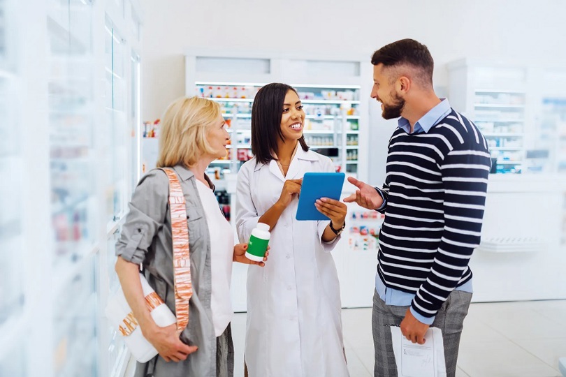 consulting-with-pharmacist