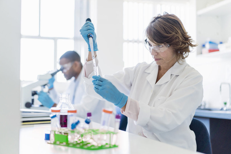 woman-lab-working